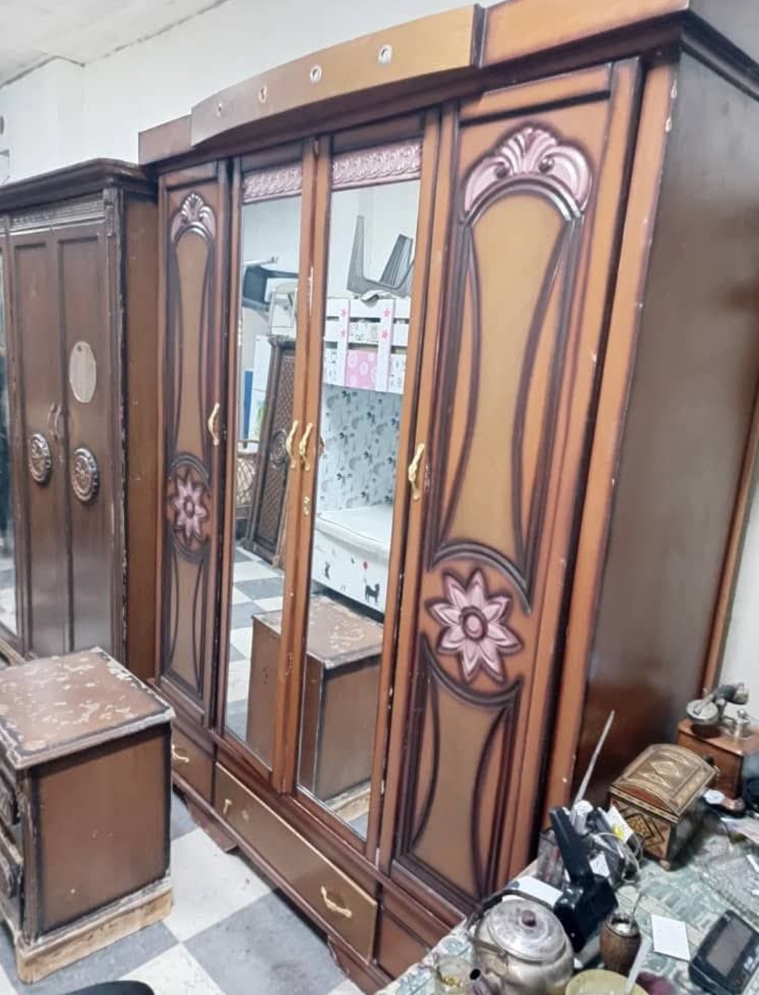 خزانه اربع بواب