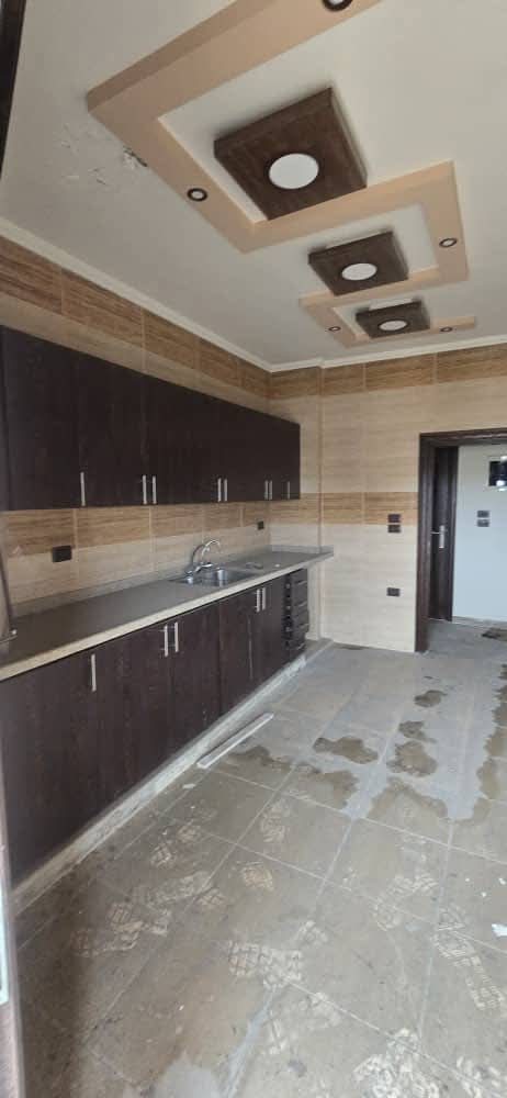 منزل للبيع طابق اول طريقه الحرش ببرج الماسه