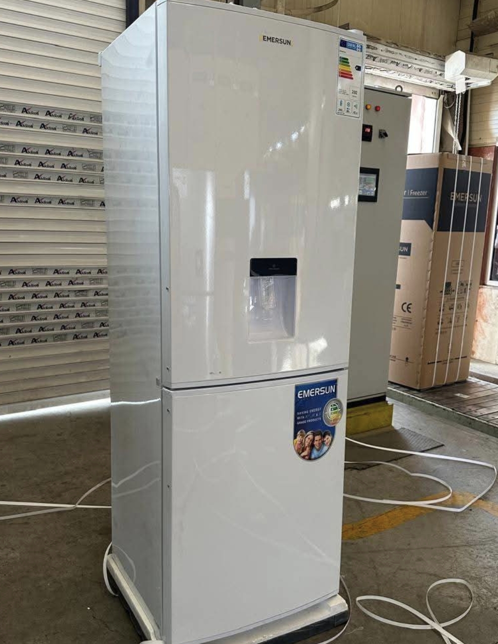 ثلاجة EMERSUN BFH20T – الأناقة والقوة ❄️